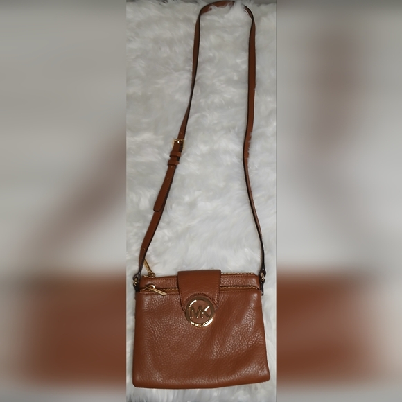 Michael Kors Brown cross body bag 🎒 - Picture 1 of 6